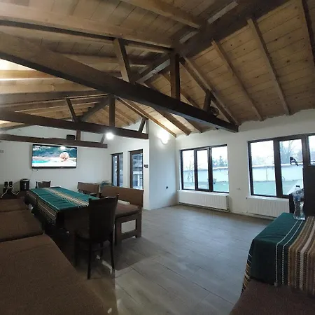 Villa коларова къща