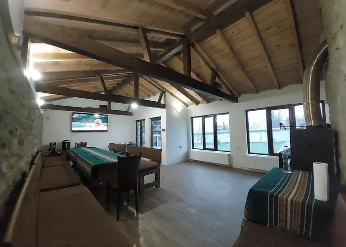 Vilă коларова къща