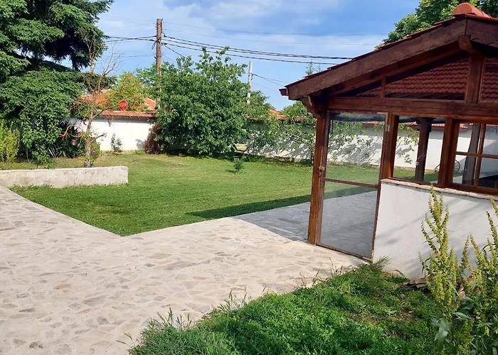 Vilă коларова къща Avren